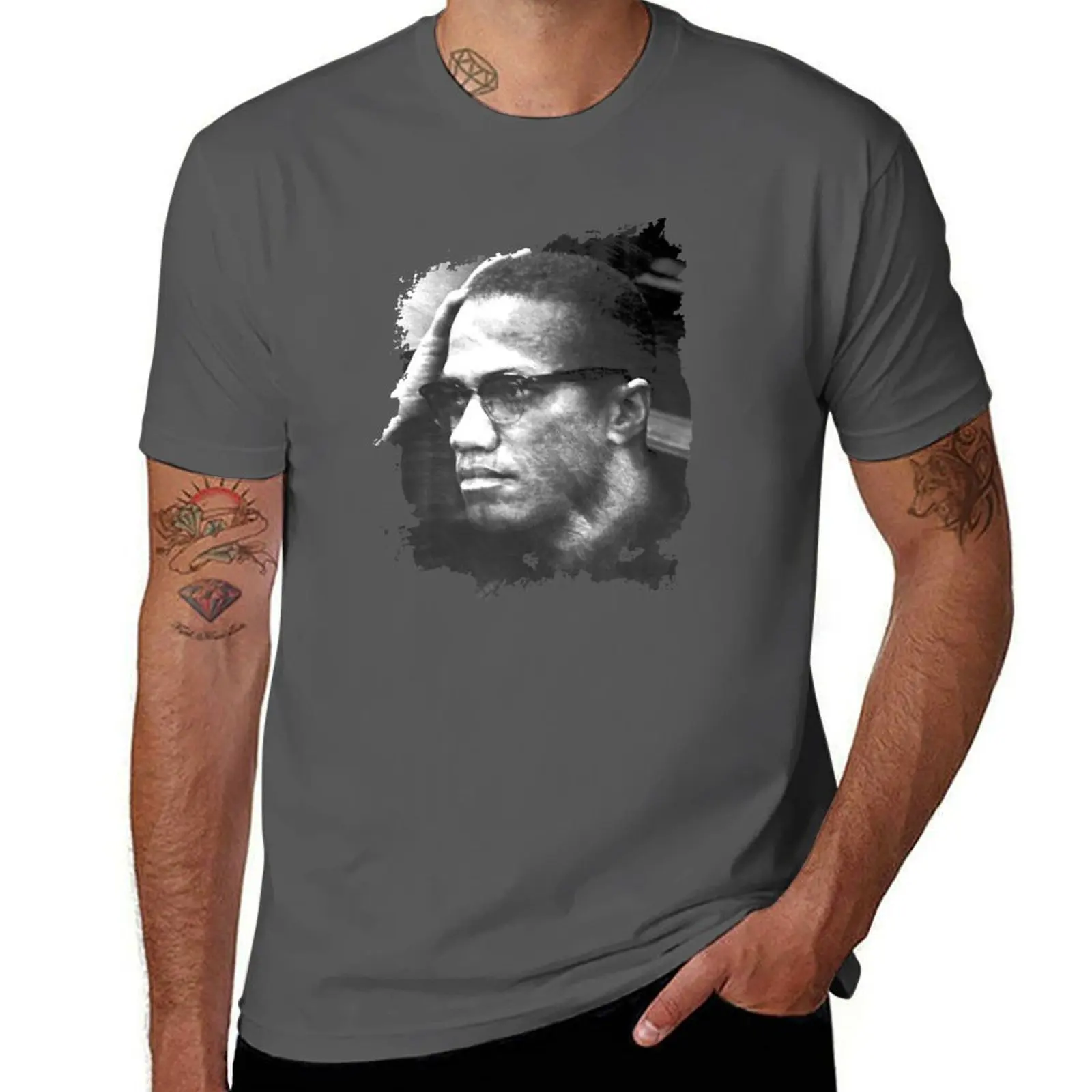Malcom X portrait T-Shirt Creative Graphic Tee Shirt
Malcom X portrait T-Shirt Creative Graphic Tee Shirt