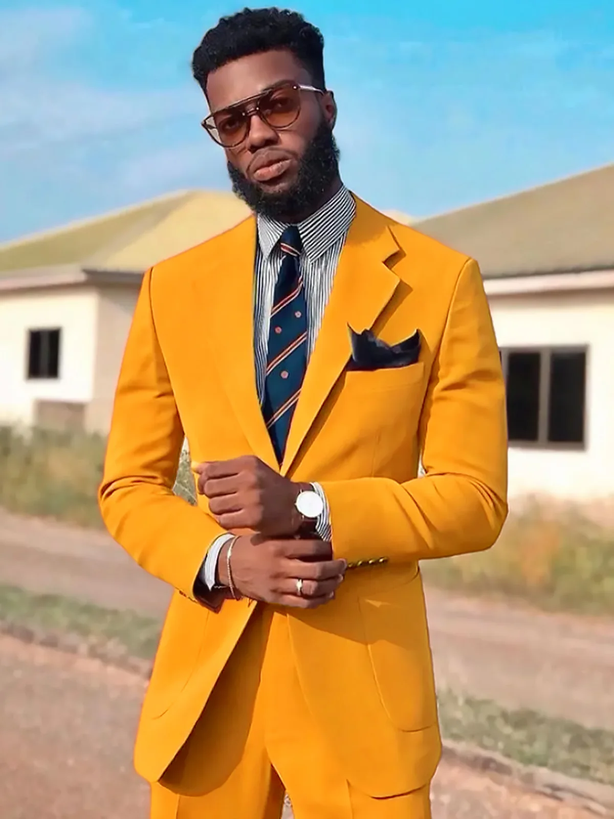 Gold Casual Suits for Men Slim Fit Solid Tuxedo High Quality Costume Mariage Homme Jaqueta Masculina Terno Casamento Men Suit
Gold Casual Suits for Men Slim Fit Solid Tuxedo High Quality Costume Mariage Homme Jaqueta Masculina Terno Casamento Men Suit