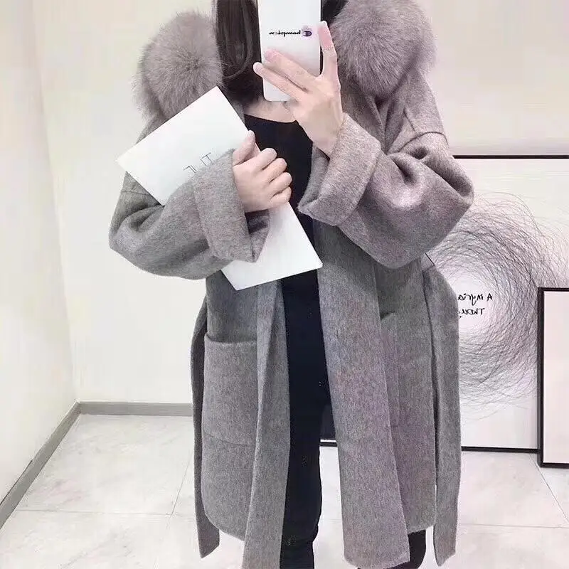 Autumn Winter Fox Fur Collar Double-sided Cashmere Coat Women Midi Lapel Neck Luxury Jacket with Hooded Loose Belt Warm Fashion
Autumn Winter Fox Fur Collar Double-sided Cashmere Coat Women Midi Lapel Neck Luxury Jacket with Hooded Loose Belt Warm Fashion