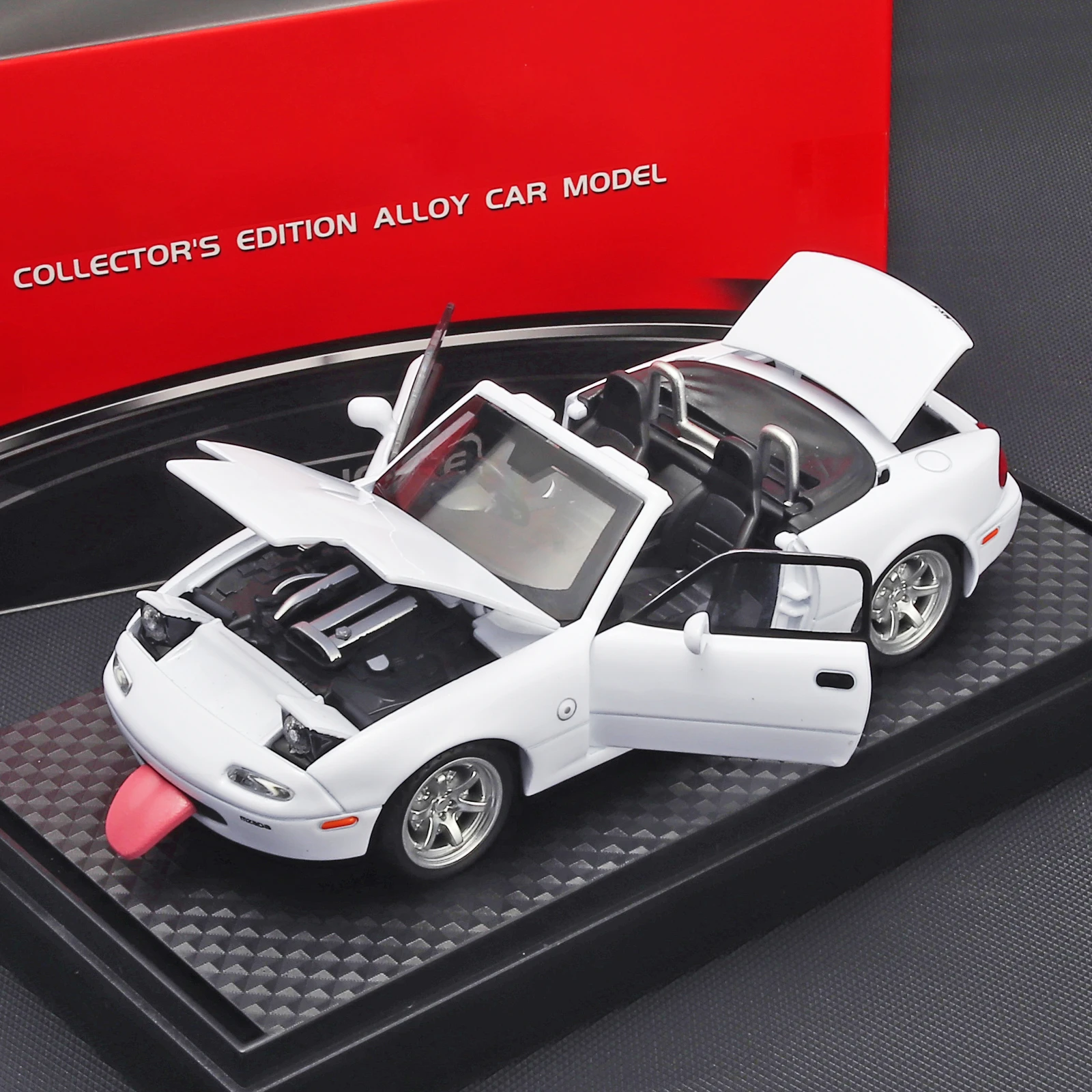 1:32 Mazda MX5 Alloy Die Cast Toy Car Model Sound and Light Pull Back Children's Toy Collectibles Birthday gift
1:32 Mazda MX5 Alloy Die Cast Toy Car Model Sound and Light Pull Back Children's Toy Collectibles Birthday gift