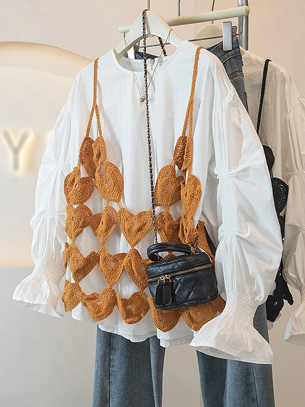 Korean Style Gentle Hollow Heart Strap Bell Sleeve Shirt Women Summer Fashion Slimming Short Stack Two-Piece Set Casual Commute
Korean Style Gentle Hollow Heart Strap Bell Sleeve Shirt Women Summer Fashion Slimming Short Stack Two-Piece Set Casual Commute