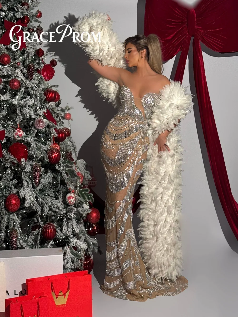 Solemn Crystal Evening Dress 2026 Elegant Sweetheart Beaded Crystal Carpet Gown Sparkling Sequin Floor Length Party Gown فسا
Solemn Crystal Evening Dress 2026 Elegant Sweetheart Beaded Crystal Carpet Gown Sparkling Sequin Floor Length Party Gown فسا