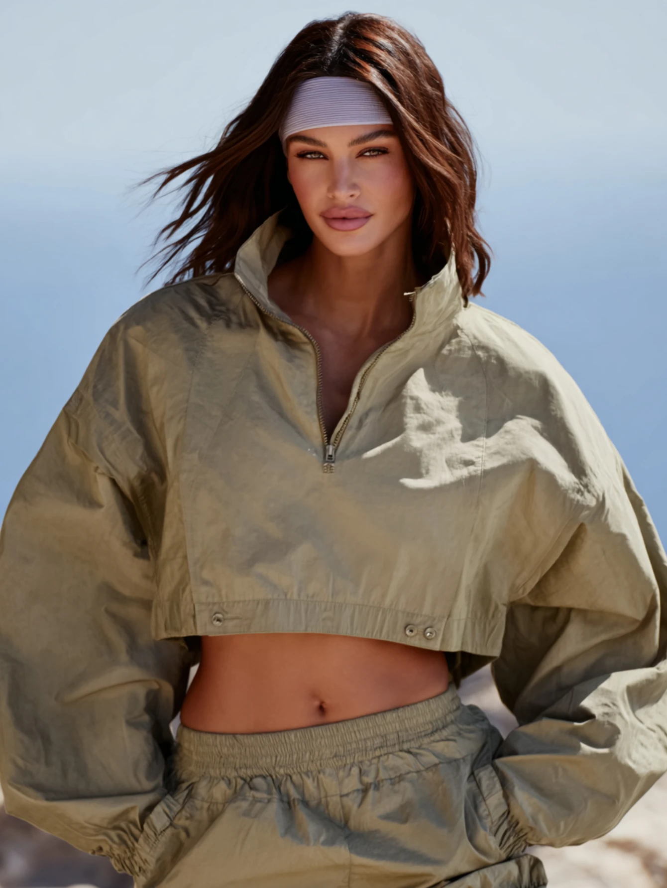 Осенние куртки Mia Muse Select, женские приличные однотонные повседневные укороченные куртки с длинными рукавами и воротником-стойкой на молнии
Осенние куртки Mia Muse Select, женские приличные однотонные повседневные укороченные куртки с длинными рукавами и воротником-стойкой на молнии