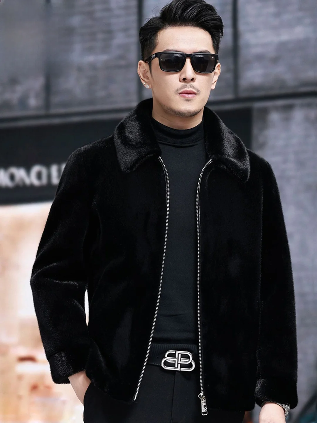 Мужское зимнее пальто с искусственным меховым воротником, золотистое, из вельвета, с капюшоном, в корейском стиле, для повседневной носки
Мужское зимнее пальто с искусственным меховым воротником, золотистое, из вельвета, с капюшоном, в корейском стиле, для повседневной носки