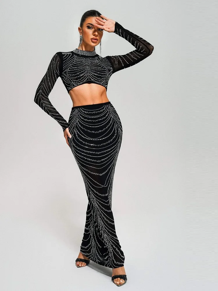 2024 New Sexy Perspective O-neck Diamond Long-sleeved Top+Dress 2-piece Fashion Design Sense
2024 New Sexy Perspective O-neck Diamond Long-sleeved Top+Dress 2-piece Fashion Design Sense