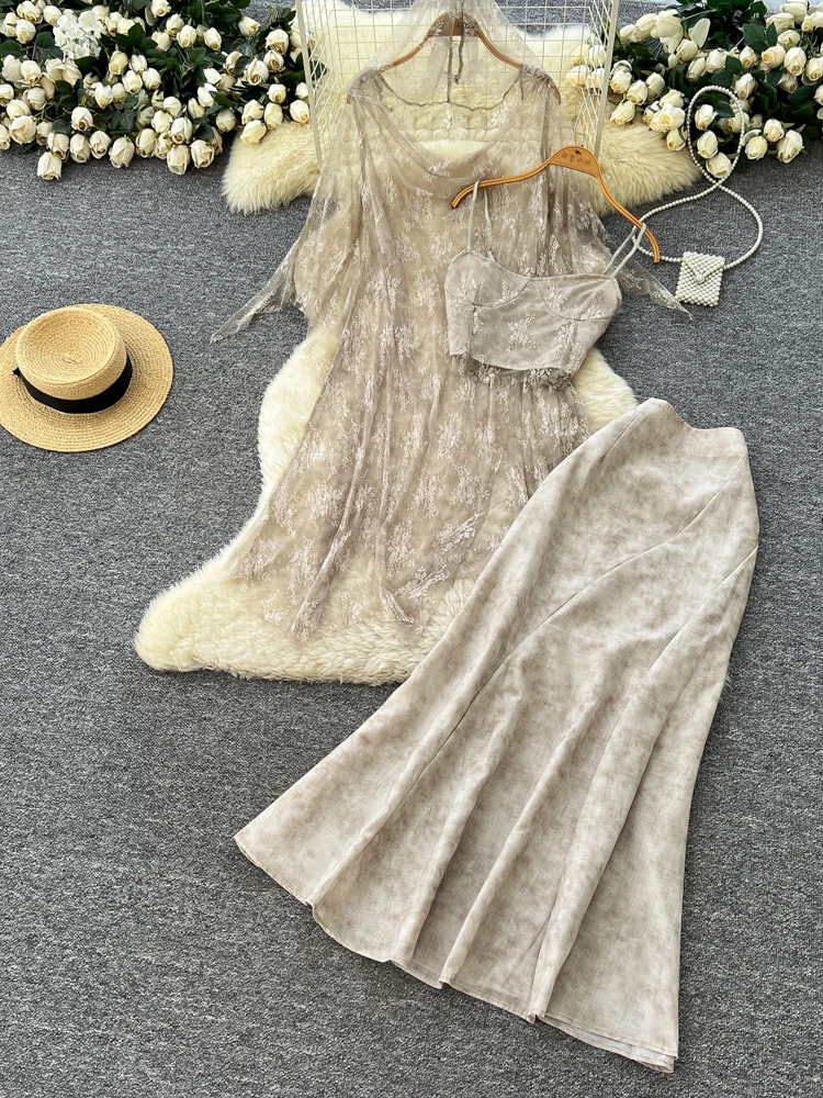 Travel Vaion Women's Pure Desire Inner Wear Lace Cover up High Waist Skirt Thin Svel Tank Top Casual Faion Set
Travel Vaion Women's Pure Desire Inner Wear Lace Cover up High Waist Skirt Thin Svel Tank Top Casual Faion Set