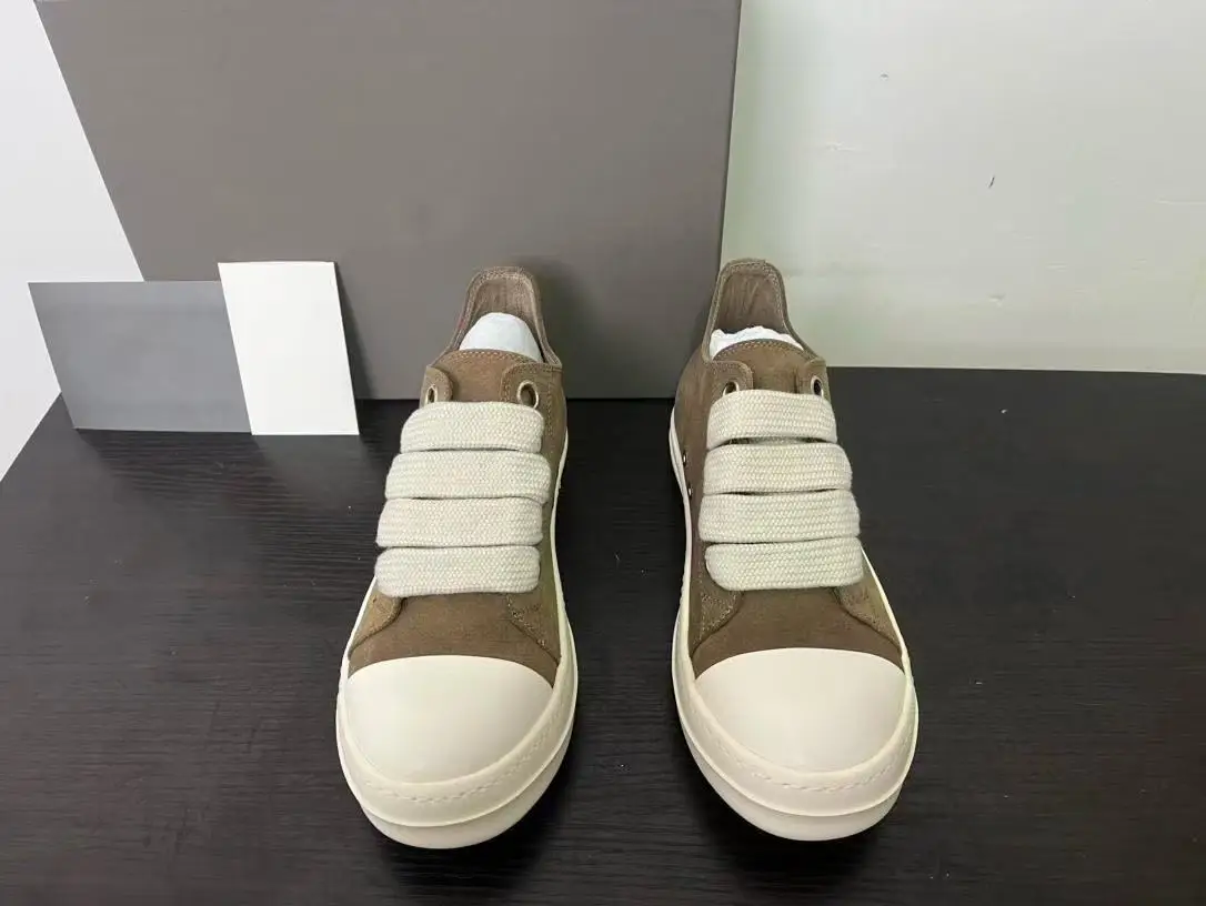 Men's Canvas Shoes Jumbo Shoelace Women's Sneakers Brow Lace-up Fashion Low Top Men's Casual Shoes
Men's Canvas Shoes Jumbo Shoelace Women's Sneakers Brow Lace-up Fashion Low Top Men's Casual Shoes