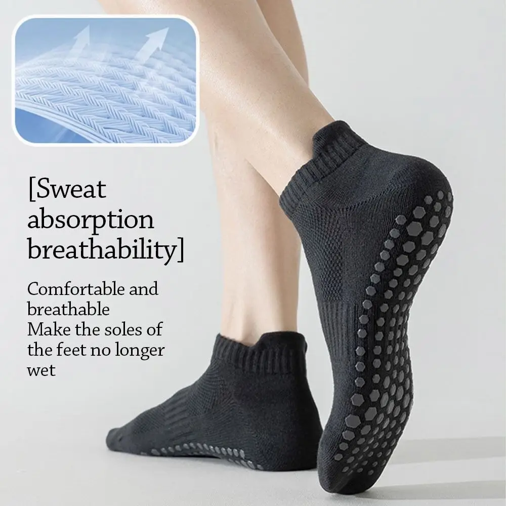 Casual Cotton Pilates Socks Elastic Breathable Yoga Socks Sweat-absorbing Harajuku Street Sport Socks Men
Casual Cotton Pilates Socks Elastic Breathable Yoga Socks Sweat-absorbing Harajuku Street Sport Socks Men