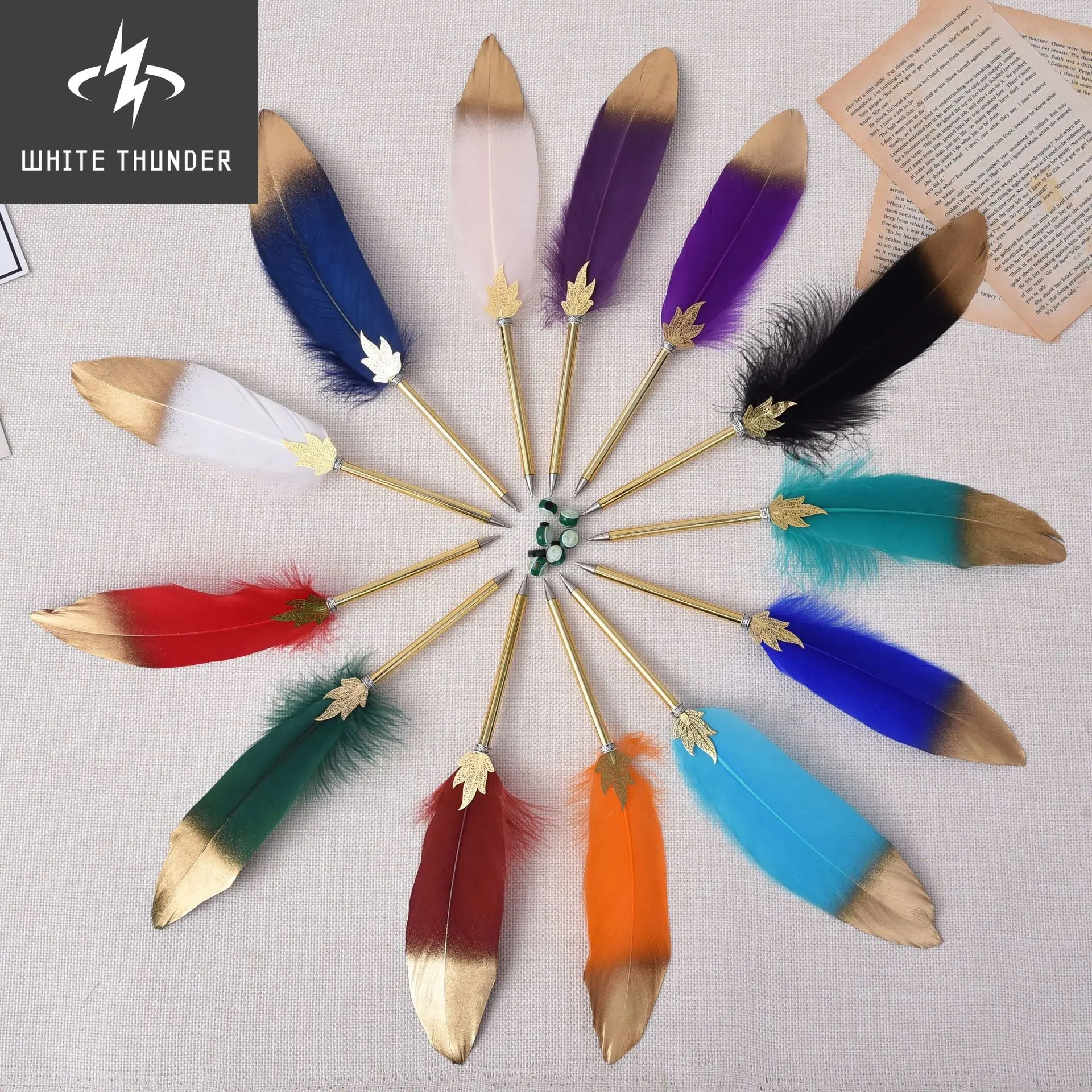 1pcs Fashion Business Gift Office Ballpoint Pen Cute Feather Decor 0.5mm Writing Pen For Student Creative School Stationery
1pcs Fashion Business Gift Office Ballpoint Pen Cute Feather Decor 0.5mm Writing Pen For Student Creative School Stationery