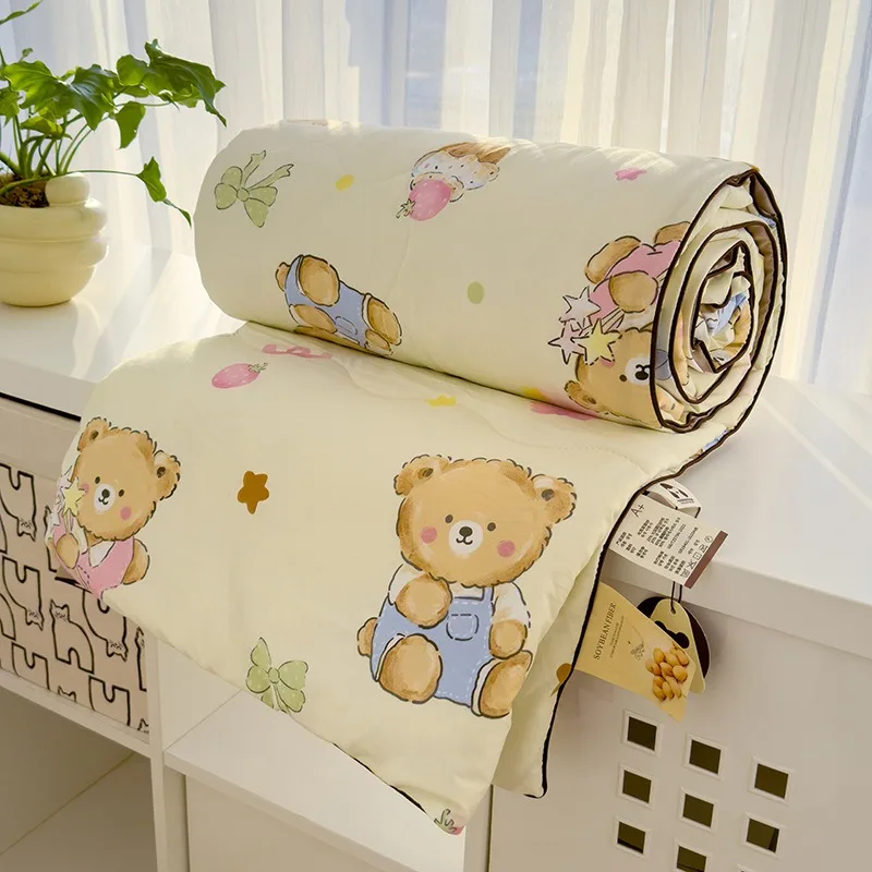 Washed Double Gauze Spring Summer Quilt Queen Grade A Lightweight Comforter Soya Fibre Filling Soft Breathable Summer Blanket
Washed Double Gauze Spring Summer Quilt Queen Grade A Lightweight Comforter Soya Fibre Filling Soft Breathable Summer Blanket