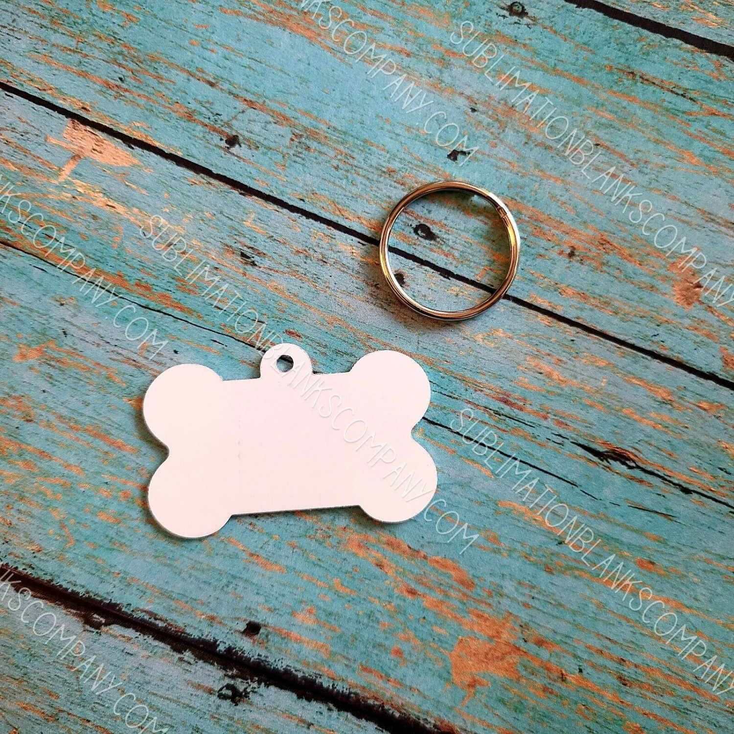 Enhance your pet's safety and style with a pack of 20 Premium Personalized Aluminum Dog Bone Pet ID Tags. These sturdy tags are
Enhance your pet's safety and style with a pack of 20 Premium Personalized Aluminum Dog Bone Pet ID Tags. These sturdy tags are