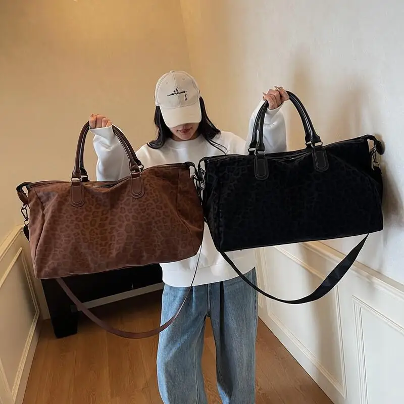 Women's Backpack Travel Bag Crossbody Multipurpose Bag Leopard Print For Women Short Trip Gym Travel Vintage Large Capacity
Women's Backpack Travel Bag Crossbody Multipurpose Bag Leopard Print For Women Short Trip Gym Travel Vintage Large Capacity
