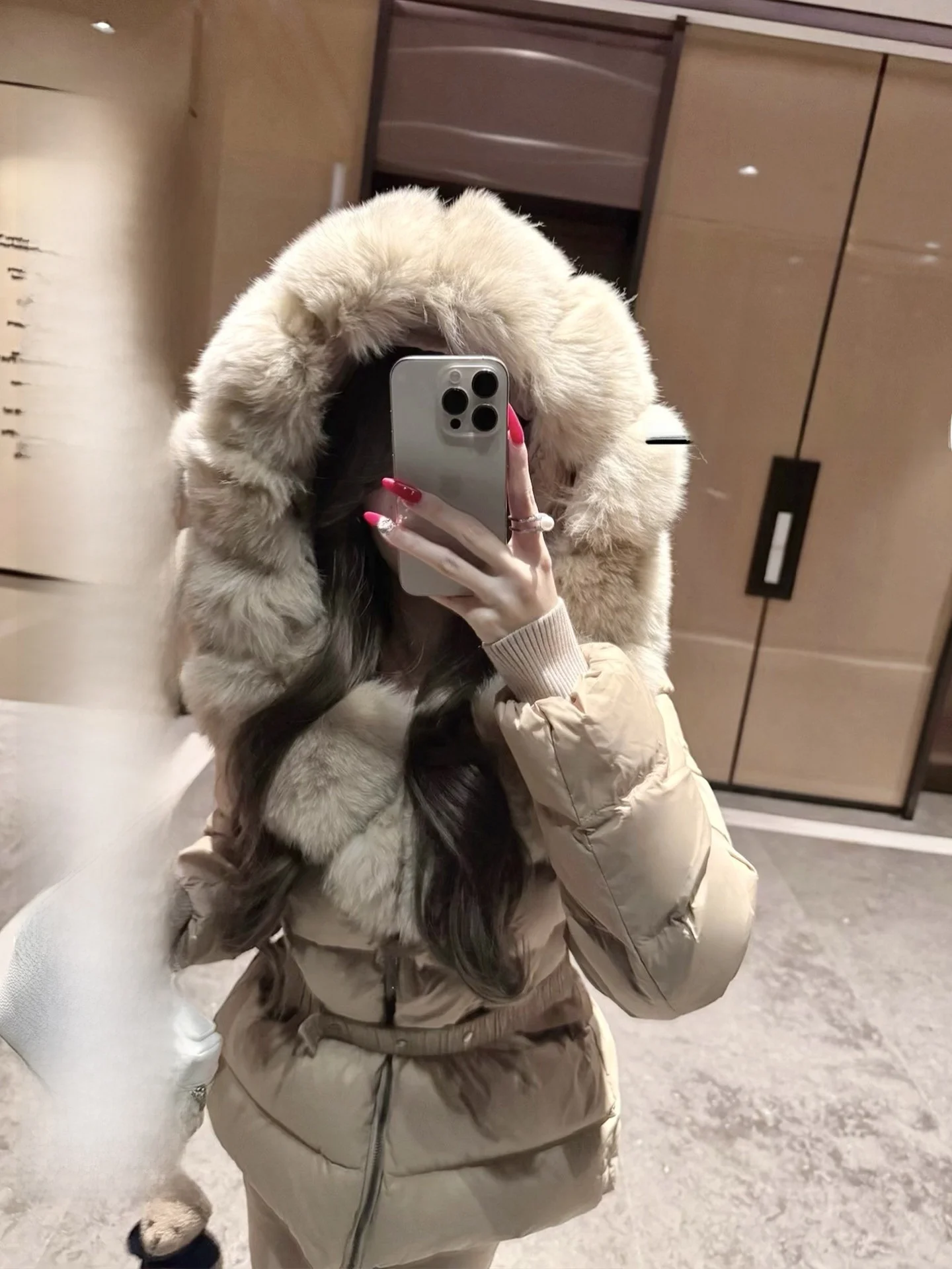 CCZEE Fur Collar Puffer Jaet Women's Winter Warm Fluffy Hooded Coat Waist-Cinching Long Sve Mid-Length Zipper Closure
CCZEE Fur Collar Puffer Jaet Women's Winter Warm Fluffy Hooded Coat Waist-Cinching Long Sve Mid-Length Zipper Closure