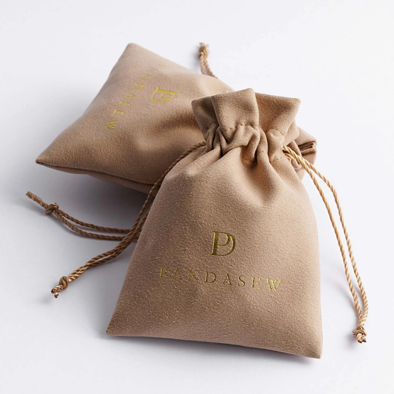 50PCS Custom Logo Printed Coffee Gift Pouch Velvet Suede Drawstring Bag Jewelry Pouch,Decorate the Wedding, Engagement, Birthday
50PCS Custom Logo Printed Coffee Gift Pouch Velvet Suede Drawstring Bag Jewelry Pouch,Decorate the Wedding, Engagement, Birthday