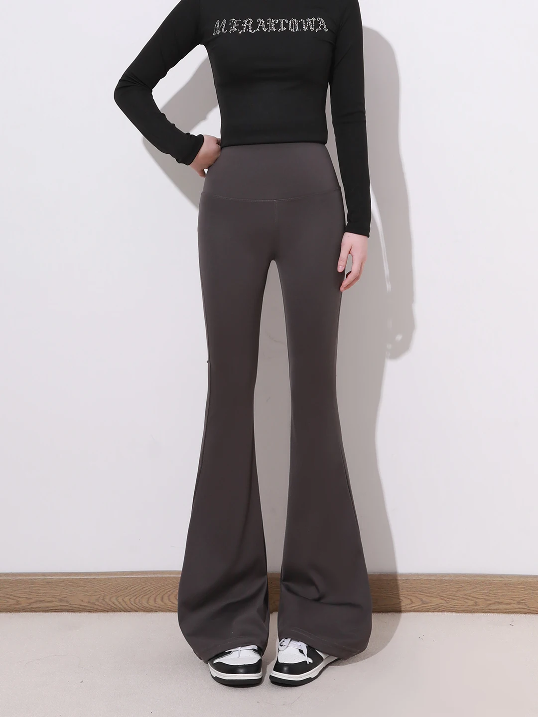 High Waist Yoga Pants Women's Fitn Trousers Outerwear Bell Bot Butt Lifting Sports Wear Casual Long Pants
High Waist Yoga Pants Women's Fitn Trousers Outerwear Bell Bot Butt Lifting Sports Wear Casual Long Pants