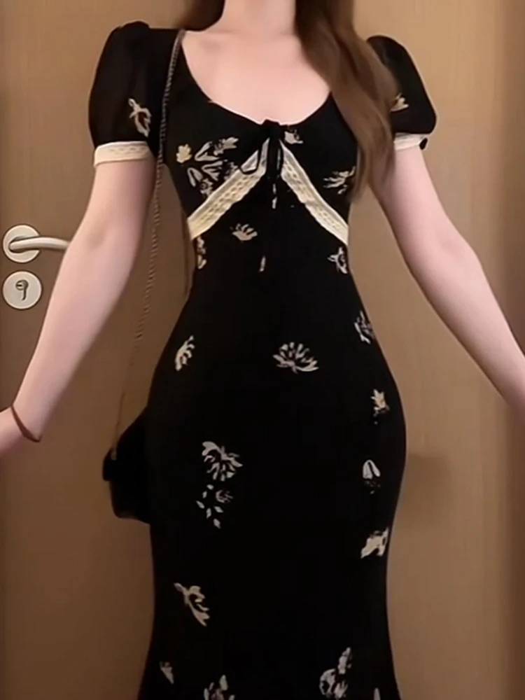 Bubble sleeve black floral dress woman summer new high-grade temperament bow fish tail skirt sexy dress birthday dress
Bubble sleeve black floral dress woman summer new high-grade temperament bow fish tail skirt sexy dress birthday dress