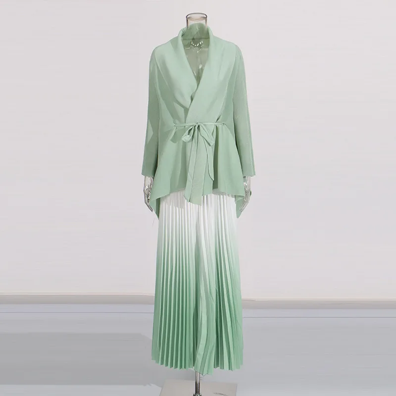 Fashionable Casual Style Set for Women's Spring Autumn New Style Cape, Shawl Style Tied Top Pleated Skirt for Outings Gatherings
Fashionable Casual Style Set for Women's Spring Autumn New Style Cape, Shawl Style Tied Top Pleated Skirt for Outings Gatherings