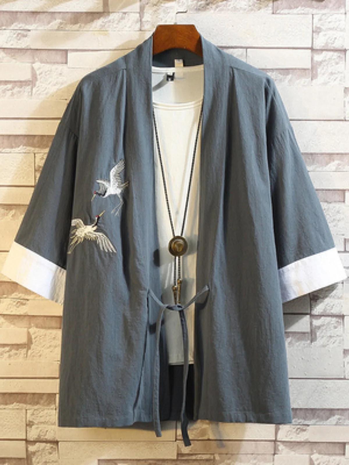 New Chinese Sle Men's Linen T-irt Summer Ancient Faion Dao Pao Cotton Linen Embroidered Jaet Loose Fit Urban Faion
New Chinese Sle Men's Linen T-irt Summer Ancient Faion Dao Pao Cotton Linen Embroidered Jaet Loose Fit Urban Faion