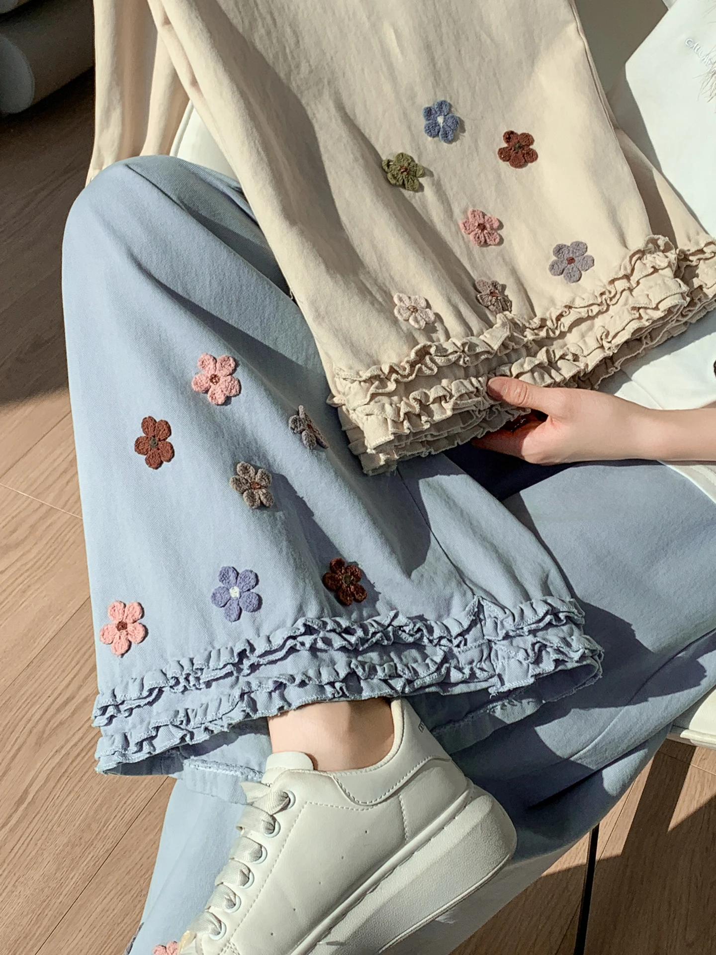 Summer Thin Cotton Hook Flower Wide Leg Pants Women's Loose Casual Straight Tube Ear Look Nine Points Casual Trousers
Summer Thin Cotton Hook Flower Wide Leg Pants Women's Loose Casual Straight Tube Ear Look Nine Points Casual Trousers