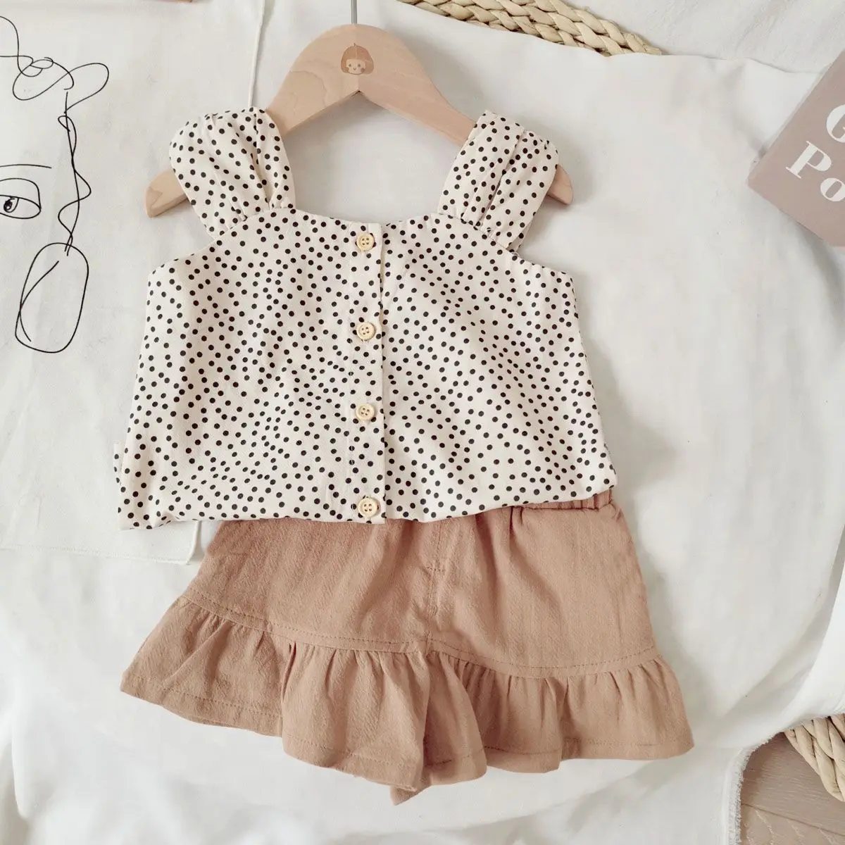 1-6 Years Girls Summer Clothes Set 2 Pcs Tops And Shorts Suit Trend Children Costume Casual Kids Outfits Babys Clothing
1-6 Years Girls Summer Clothes Set 2 Pcs Tops And Shorts Suit Trend Children Costume Casual Kids Outfits Babys Clothing