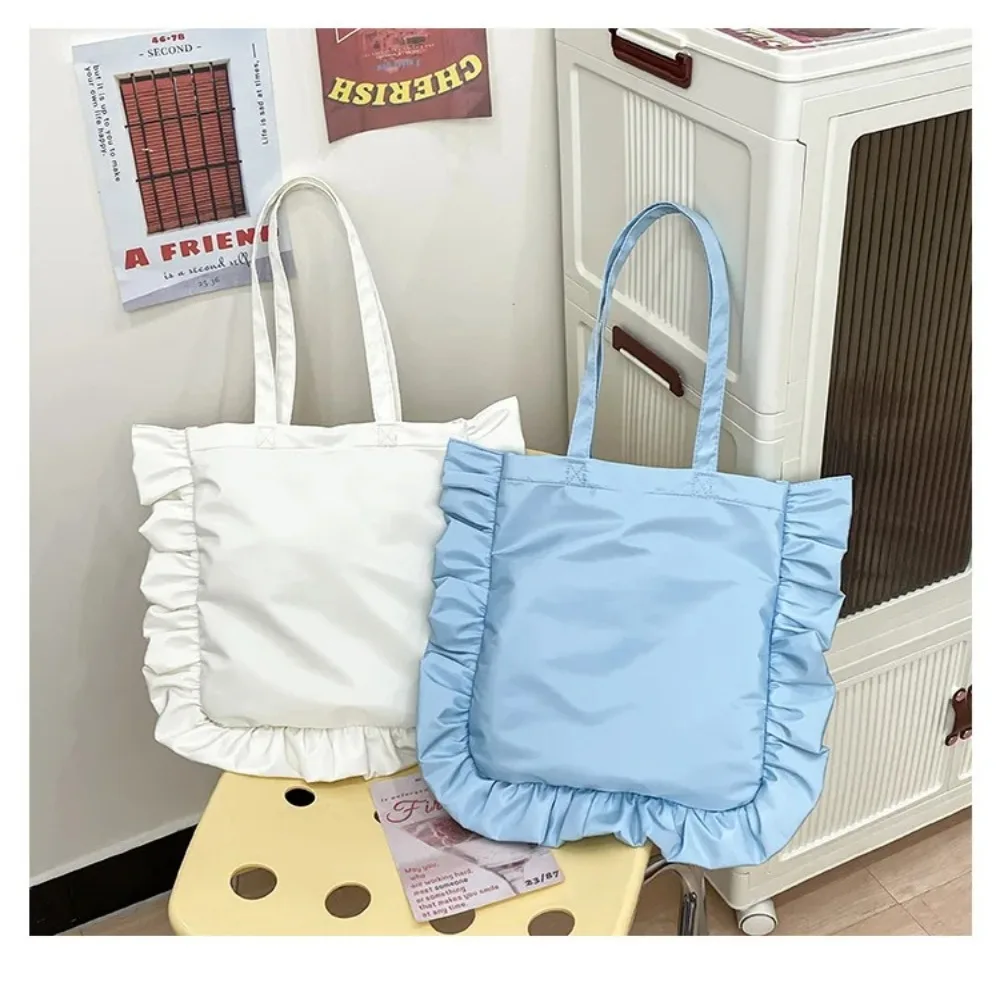 Versatile Vintage Women Tote Bags French Style Large Capacity Shoulder Bag Ruffles Handbag
Versatile Vintage Women Tote Bags French Style Large Capacity Shoulder Bag Ruffles Handbag