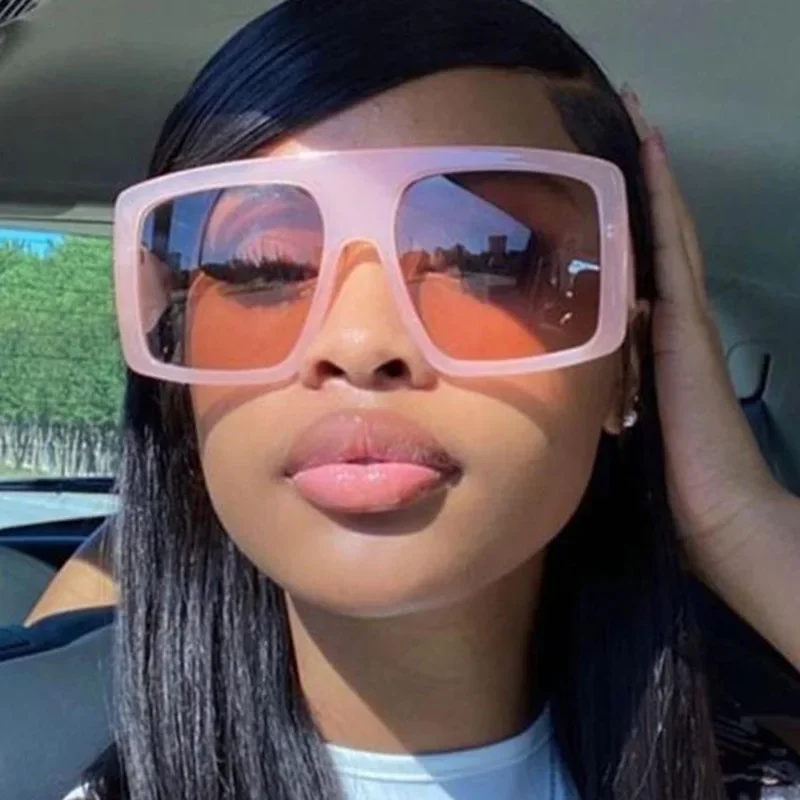 2024 New Curved Women's Sunglasses With Large Frame Square Mask Beach Trend Retro Personality Street Photo Sunglasses
2024 New Curved Women's Sunglasses With Large Frame Square Mask Beach Trend Retro Personality Street Photo Sunglasses