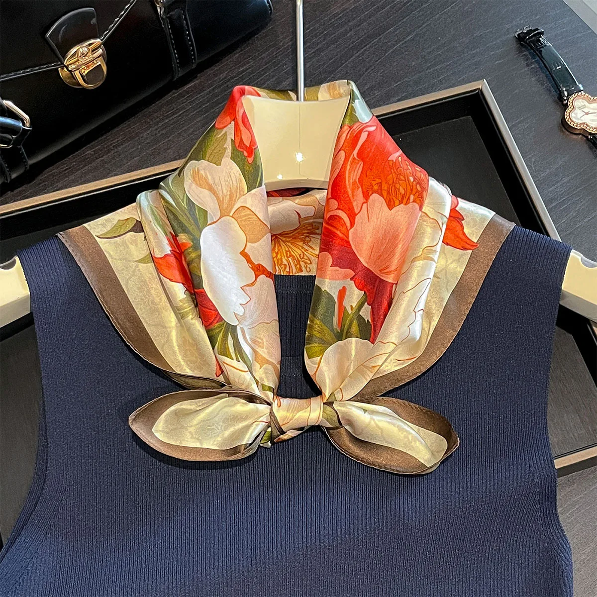 New 100% Real Silk Satin Women Scarf 2026 Flower Printed Foulard Femme Square Head Scarfs Bandana Shawl For Lady Hijab
New 100% Real Silk Satin Women Scarf 2026 Flower Printed Foulard Femme Square Head Scarfs Bandana Shawl For Lady Hijab