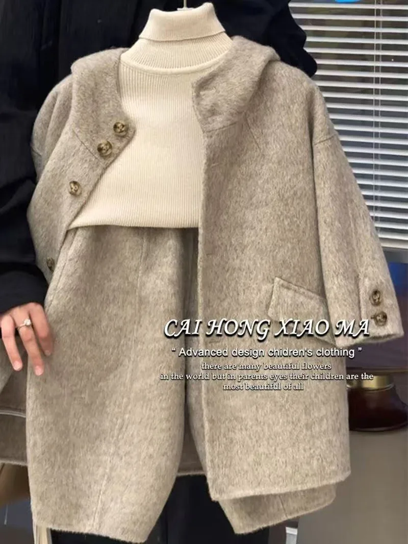 2025 New Autumn and Winter Girls Woolen Suit With Thickened Children's Hooded Jacket and Pants Two-piece Set
2025 New Autumn and Winter Girls Woolen Suit With Thickened Children's Hooded Jacket and Pants Two-piece Set