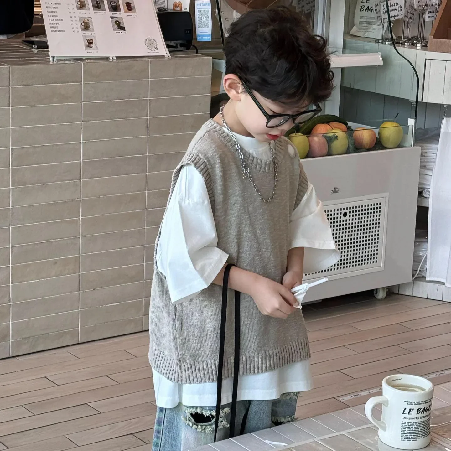 2025 Spring New Boys Solid Color Simple Cmfortable All Match Knit Vest Children Clothing Fashion Korean Style Knitted Vest
2025 Spring New Boys Solid Color Simple Cmfortable All Match Knit Vest Children Clothing Fashion Korean Style Knitted Vest