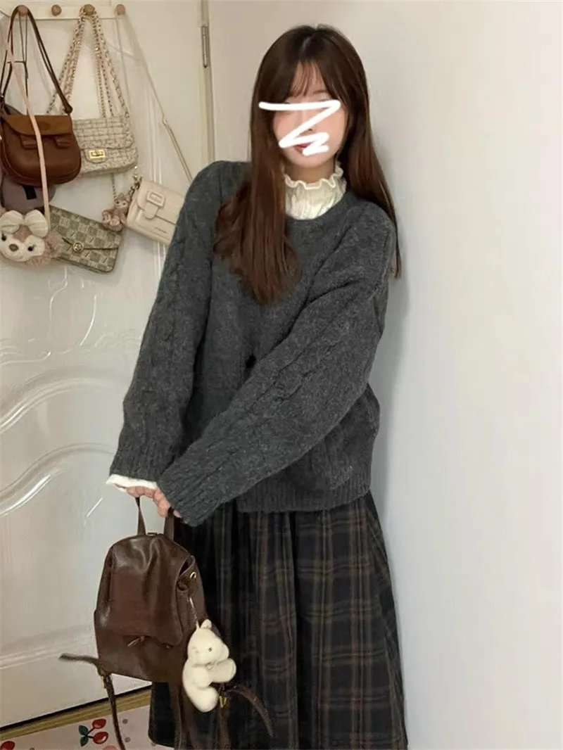 Женские кардиганы и свитеры с мехом: модные, с изогнутым меховым воротником, плиссированные, с капюшоном, кружевным бантом, рукавом до локтя, на пуговицах, с принтом, объемные, весенние
Женские кардиганы и свитеры с мехом: модные, с изогнутым меховым воротником, плиссированные, с капюшоном, кружевным бантом, рукавом до локтя, на пуговицах, с принтом, объемные, весенние