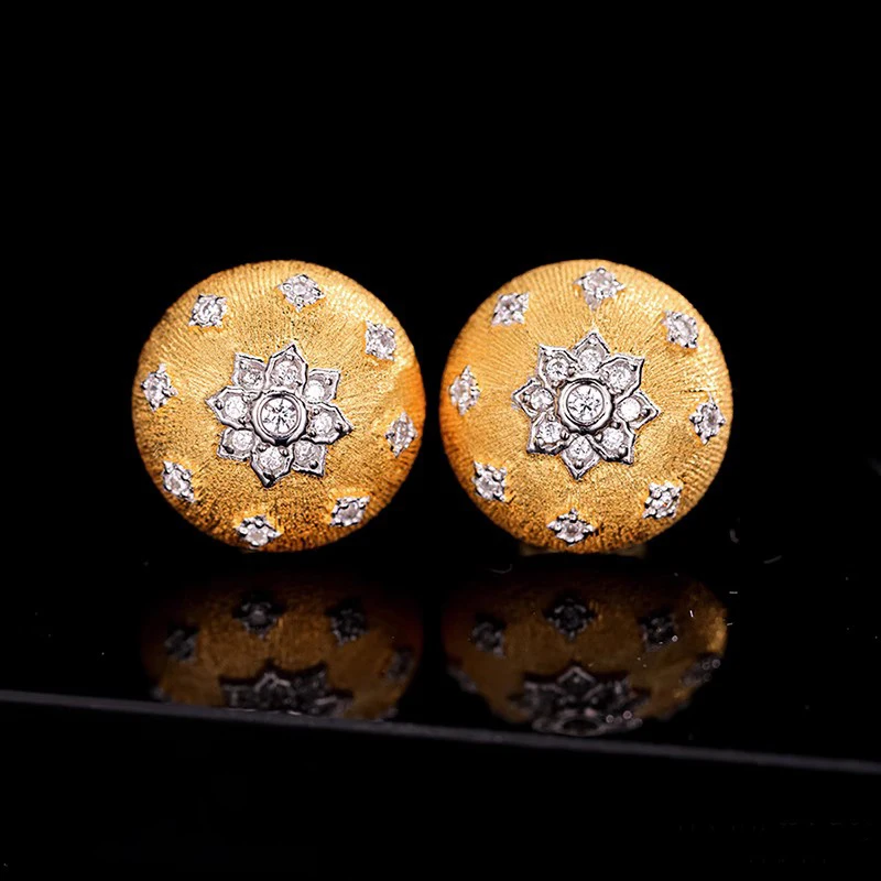 Scolpito series Retro Palace, S925 silver-plated lady with sparkling silk satin studs
Scolpito series Retro Palace, S925 silver-plated lady with sparkling silk satin studs