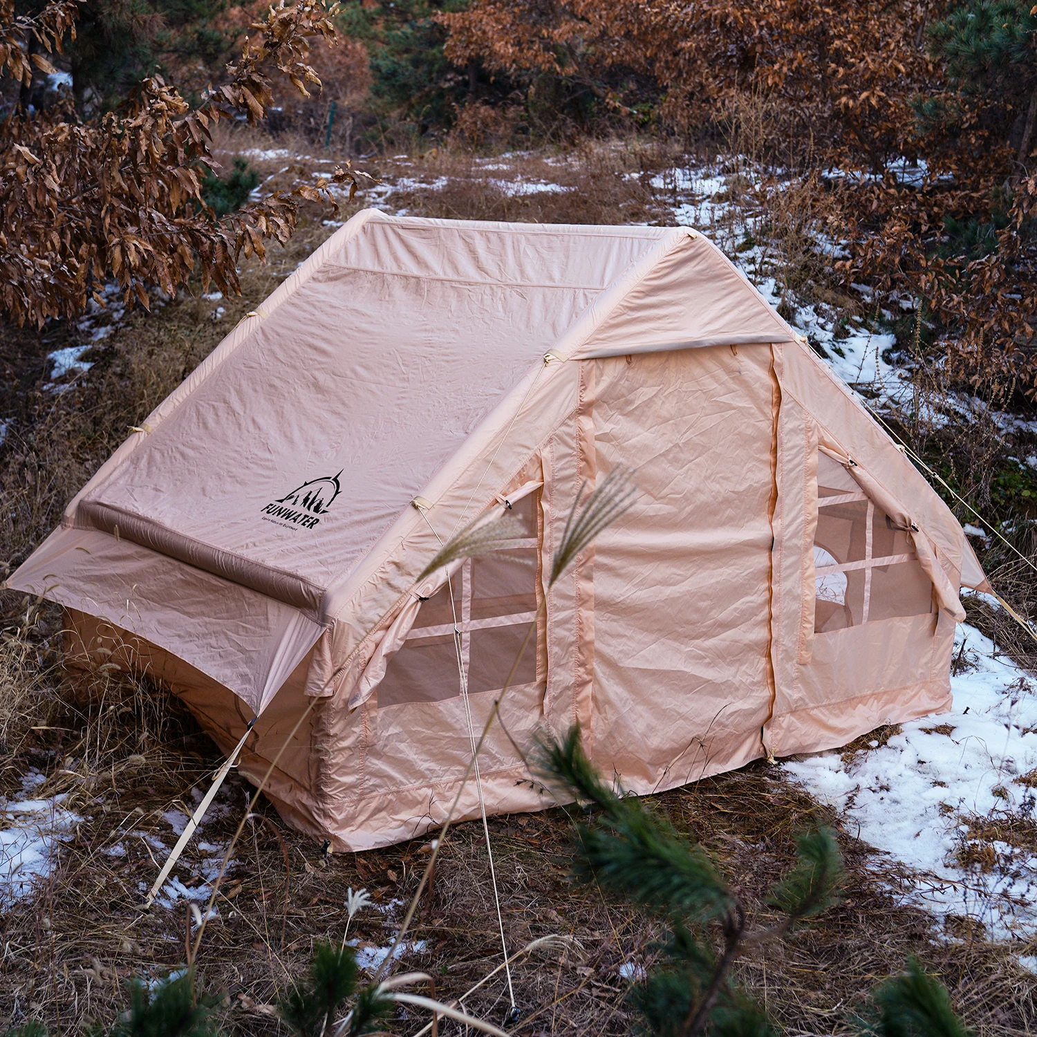 Factory OEM Wholesale Custom CE Inflatable Bell Tent Inflatable Large Funwater Inflatable Tunnel Tent for Camping
Factory OEM Wholesale Custom CE Inflatable Bell Tent Inflatable Large Funwater Inflatable Tunnel Tent for Camping