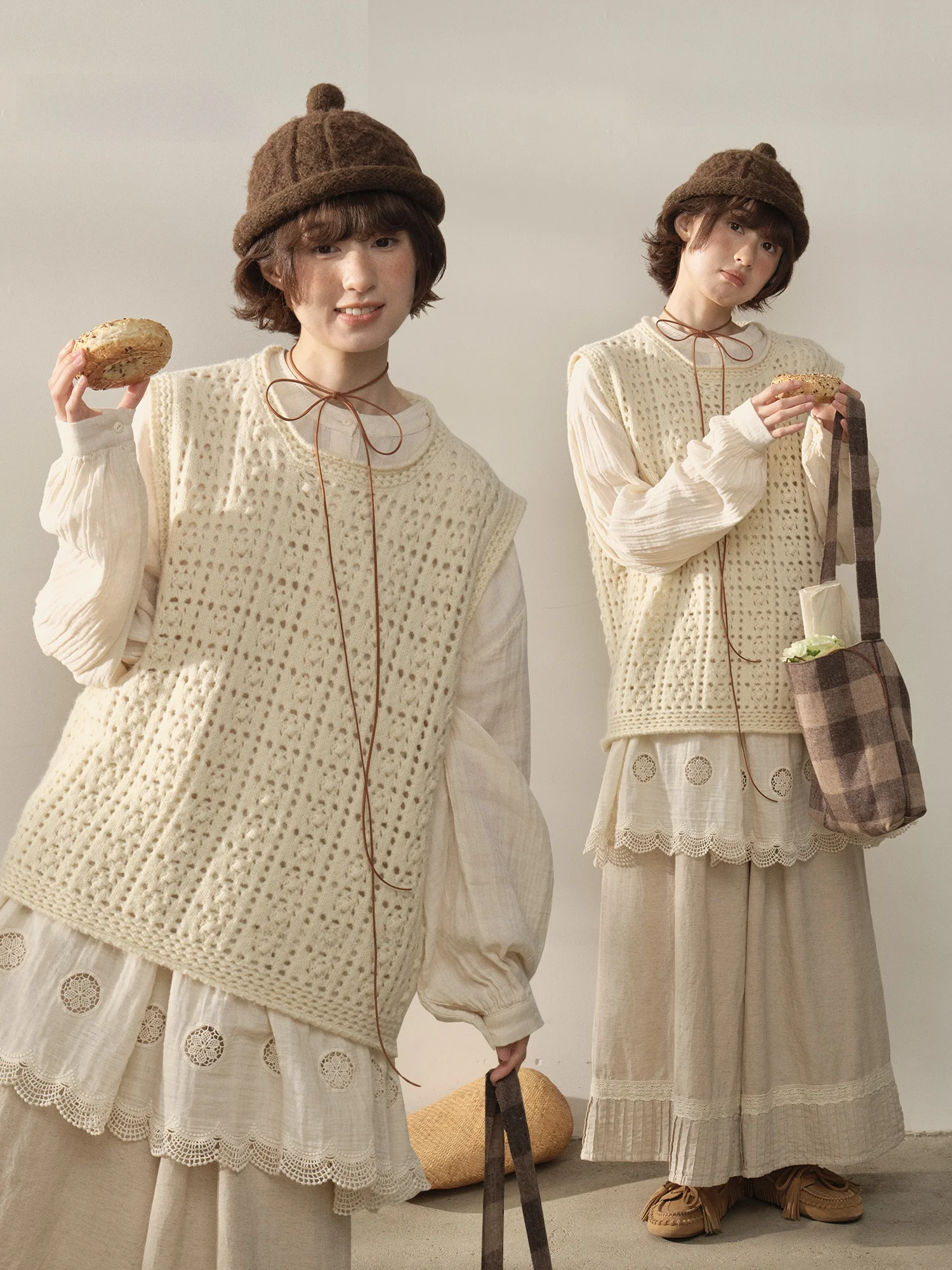 Японский вязаный топ TONGTIONG с вырезами, облегающий, женский, модный, винтажный свитер для весеннего сезона, универсальный, для многослойных образов
Японский вязаный топ TONGTIONG с вырезами, облегающий, женский, модный, винтажный свитер для весеннего сезона, универсальный, для многослойных образов