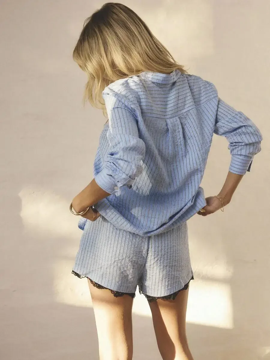 Women Striped Lace Trim Shorts Casual Summer Fall Beach Vacation
Women Striped Lace Trim Shorts Casual Summer Fall Beach Vacation
