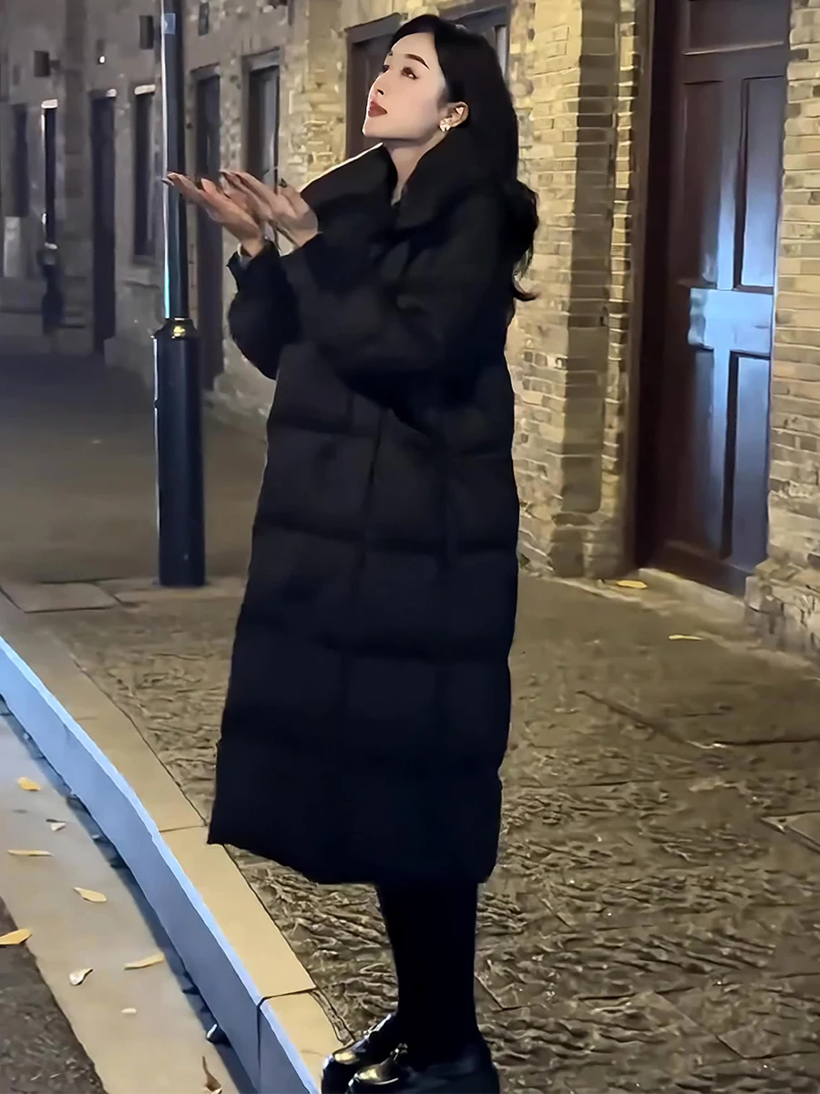 Модная утепленная белая пуховая куртка для женщин, зимнее пальто с теплым воротником, для повседневной носки, со съемным капюшоном, новинка 2025 года
Модная утепленная белая пуховая куртка для женщин, зимнее пальто с теплым воротником, для повседневной носки, со съемным капюшоном, новинка 2025 года