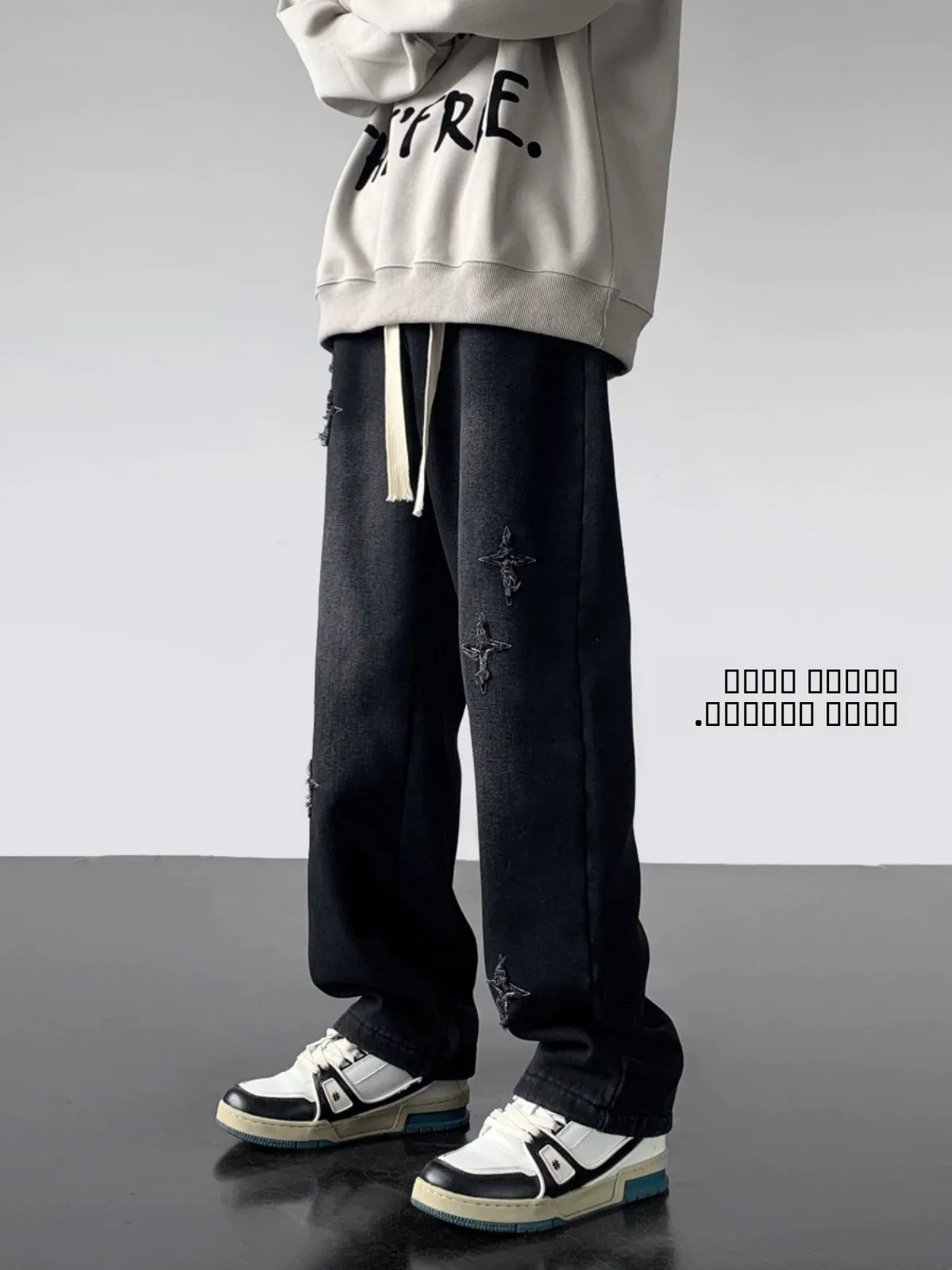 Мужские джинсы прямого кроя в американском ретро-стиле с флисовой подкладкой, модные, стильные, для повседневной носки, осенне-зимние, утепленные
Мужские джинсы прямого кроя в американском ретро-стиле с флисовой подкладкой, модные, стильные, для повседневной носки, осенне-зимние, утепленные