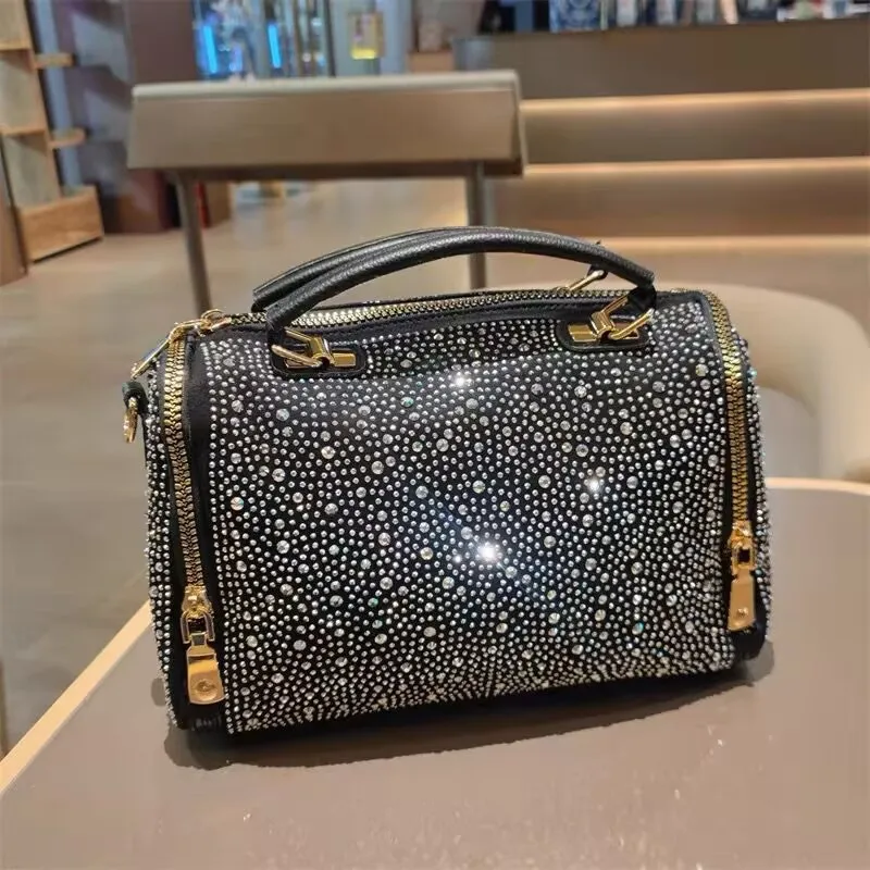 2025 Women Retro Trendy Large Capacity Leopard Print Tote Bag Luxury Designer Women's Full Inlaid Diamond Handbags Shoulder Bag
2025 Women Retro Trendy Large Capacity Leopard Print Tote Bag Luxury Designer Women's Full Inlaid Diamond Handbags Shoulder Bag