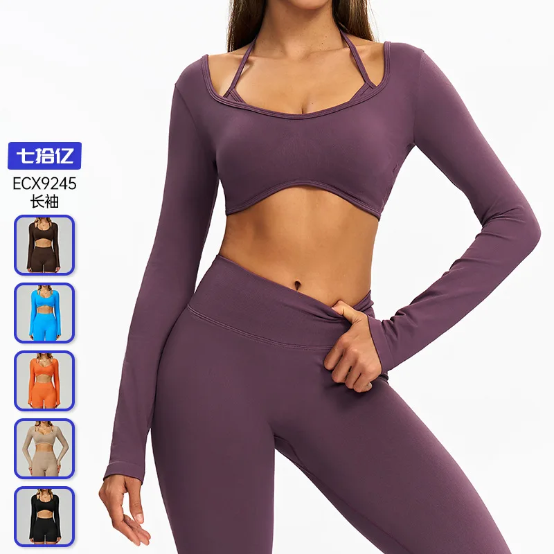 Seamless black and white contrasting color yoga long-sleeved fake two short slimming yoga T-shirts, running and fitness clothing
Seamless black and white contrasting color yoga long-sleeved fake two short slimming yoga T-shirts, running and fitness clothing