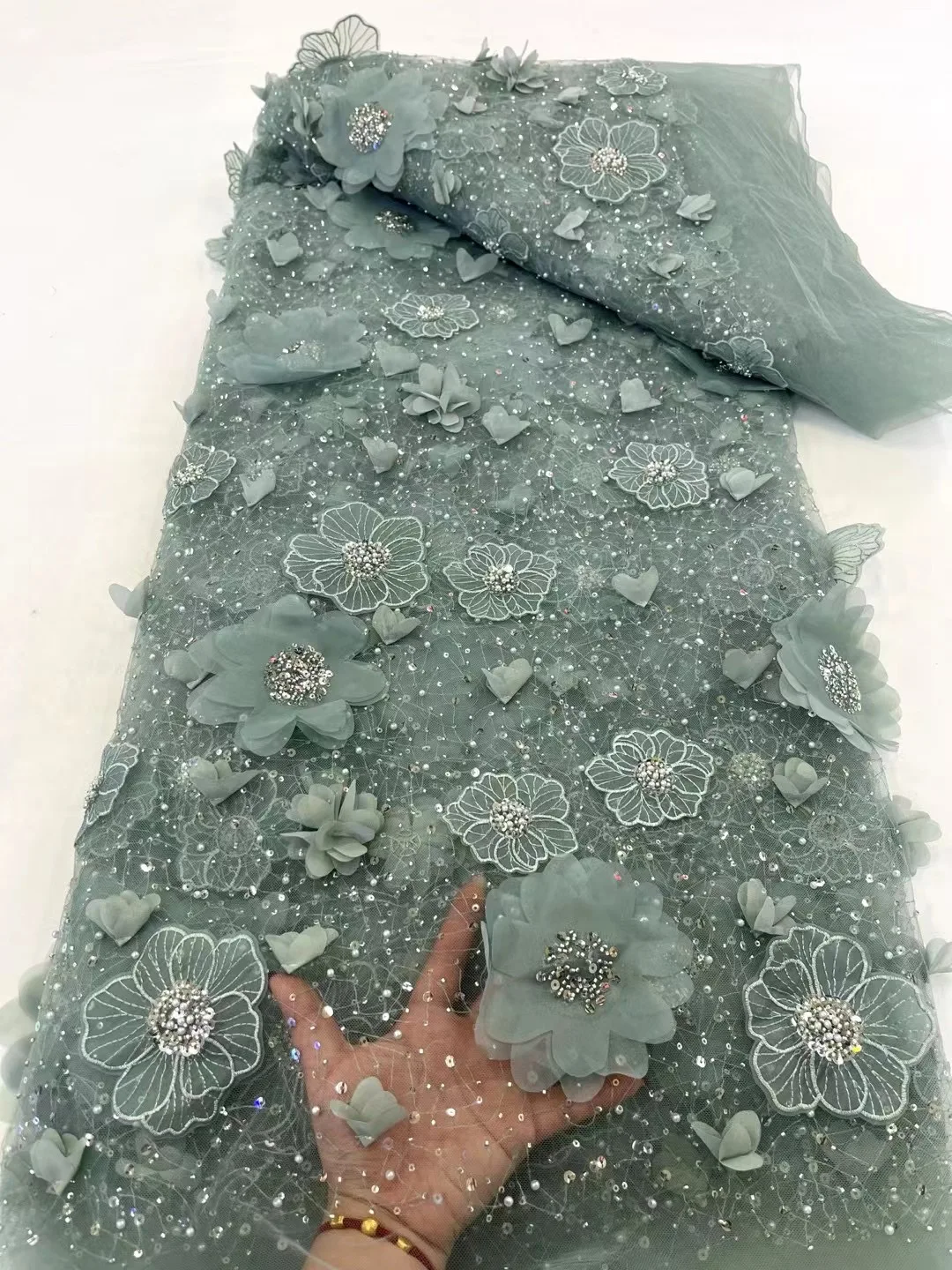 Latest Fashion Design African High Quality Embroidery Luxury Beads Net Sequins Lace Fabric 5yards for Wedding Party Dress XC6032
Latest Fashion Design African High Quality Embroidery Luxury Beads Net Sequins Lace Fabric 5yards for Wedding Party Dress XC6032