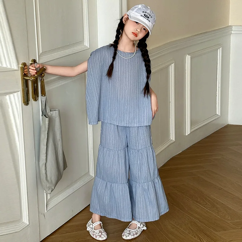 Girls Suits Summer 2024 New Korean Cotton and Linen Cutaway Children Sleeveless Loose Top Wide Leg Lace Two-piece Set Clothes
Girls Suits Summer 2024 New Korean Cotton and Linen Cutaway Children Sleeveless Loose Top Wide Leg Lace Two-piece Set Clothes