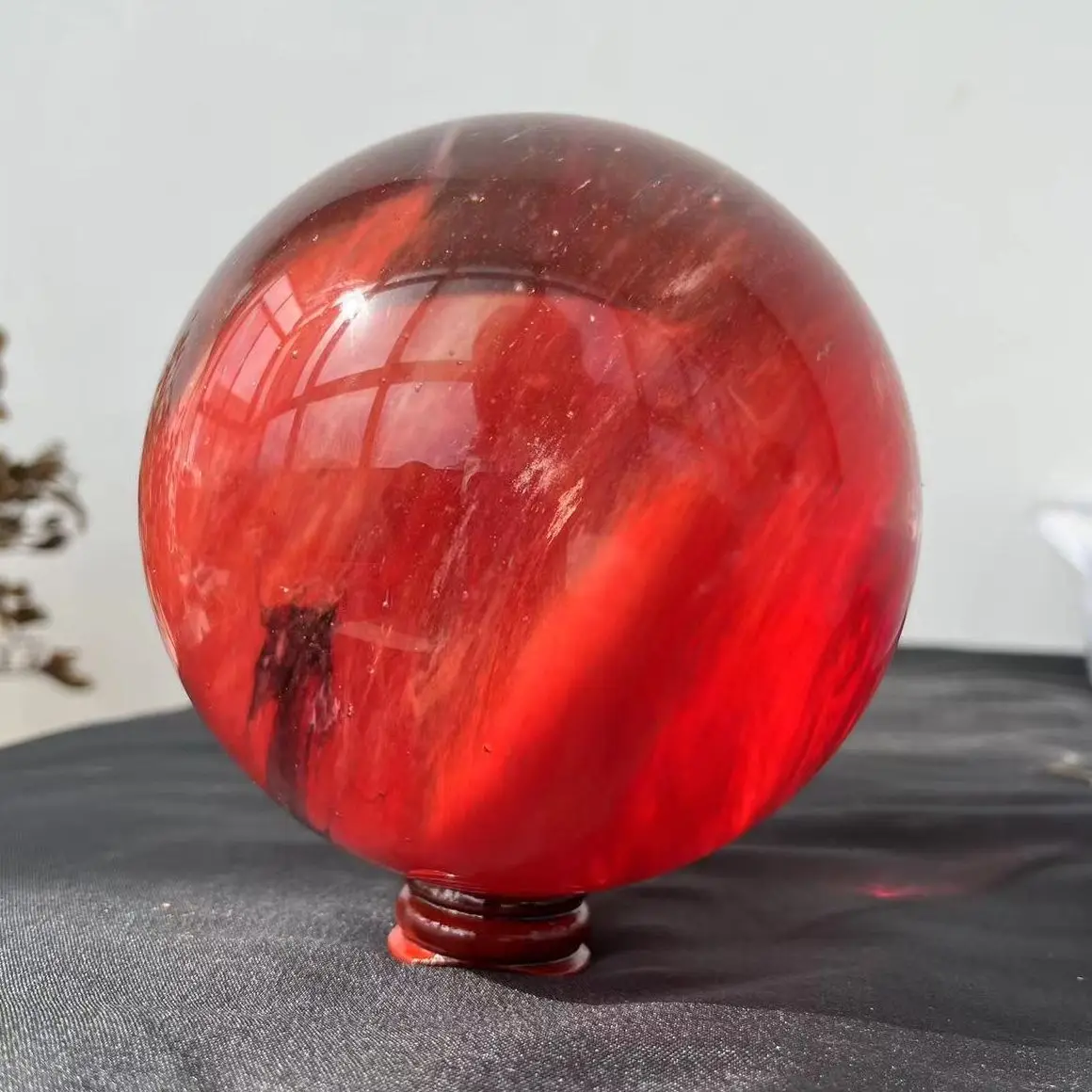 1400-1600g 1400-1600g Large Size Smelted Quartz Ball For Home Decoration
1400-1600g 1400-1600g Large Size Smelted Quartz Ball For Home Decoration