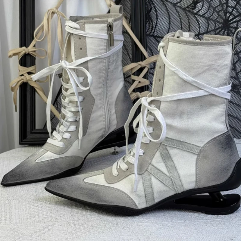 Женские ботинки до середины икры с градиентом белого цвета и острым носком на шнуровке, зима 2026, черные спортивные ботинки до середины икры на боковой молнии с уникальным каблуком
Женские ботинки до середины икры с градиентом белого цвета и острым носком на шнуровке, зима 2026, черные спортивные ботинки до середины икры на боковой молнии с уникальным каблуком