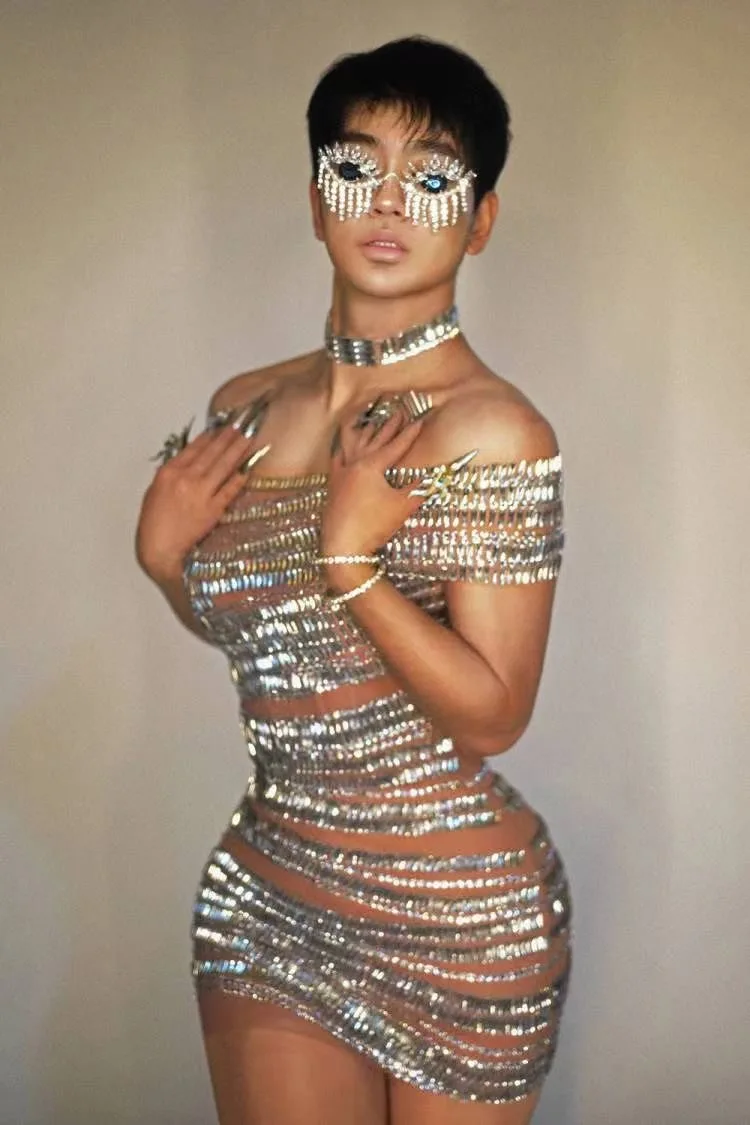 Sexy Stage Sparkly Rhinestones Sleeveless Mini Dress Birthday Celebrate Evening dresses Drag Queen Singer Performance Costume
Sexy Stage Sparkly Rhinestones Sleeveless Mini Dress Birthday Celebrate Evening dresses Drag Queen Singer Performance Costume