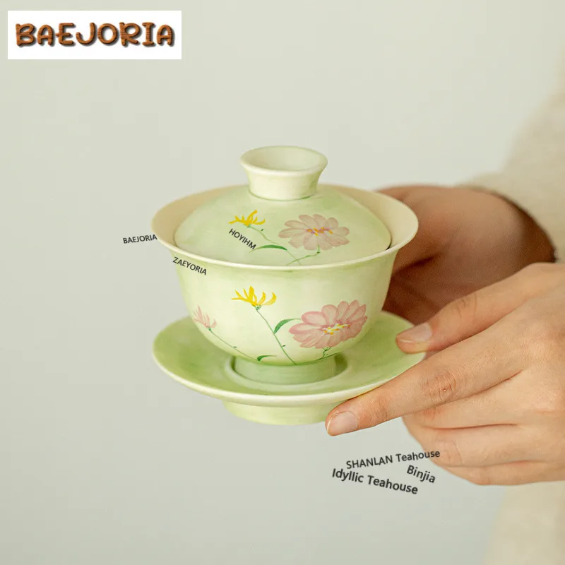 Underglaze Color Sancai Gaiwan Hand-painted Daisy Tea Tureen Tea Bowl With Lid Kit Tea Making Cover Bowl Teaware Collection Gift
Underglaze Color Sancai Gaiwan Hand-painted Daisy Tea Tureen Tea Bowl With Lid Kit Tea Making Cover Bowl Teaware Collection Gift