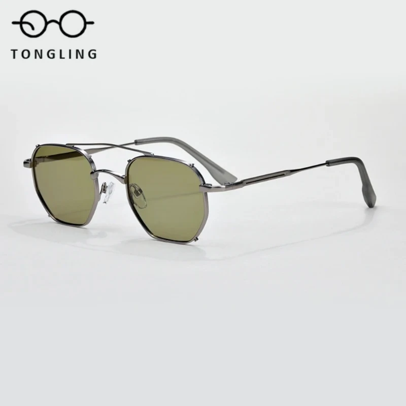 New fashion men double-beam vintage alloy pilot outdoor handcrafted UV400 women sunglasses support custom prescription lenses
New fashion men double-beam vintage alloy pilot outdoor handcrafted UV400 women sunglasses support custom prescription lenses