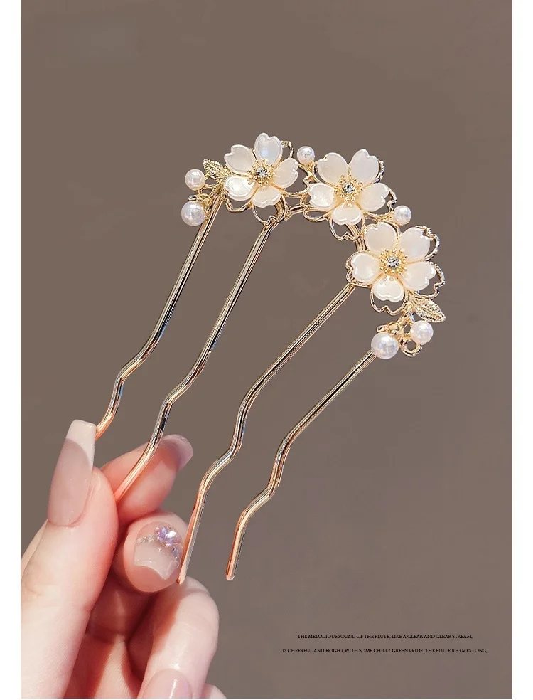 Pearl Flower Wave U-Shaped Hair Comb Simple Disc Hairpin - Elegant Hair Accessories for Women
Pearl Flower Wave U-Shaped Hair Comb Simple Disc Hairpin - Elegant Hair Accessories for Women