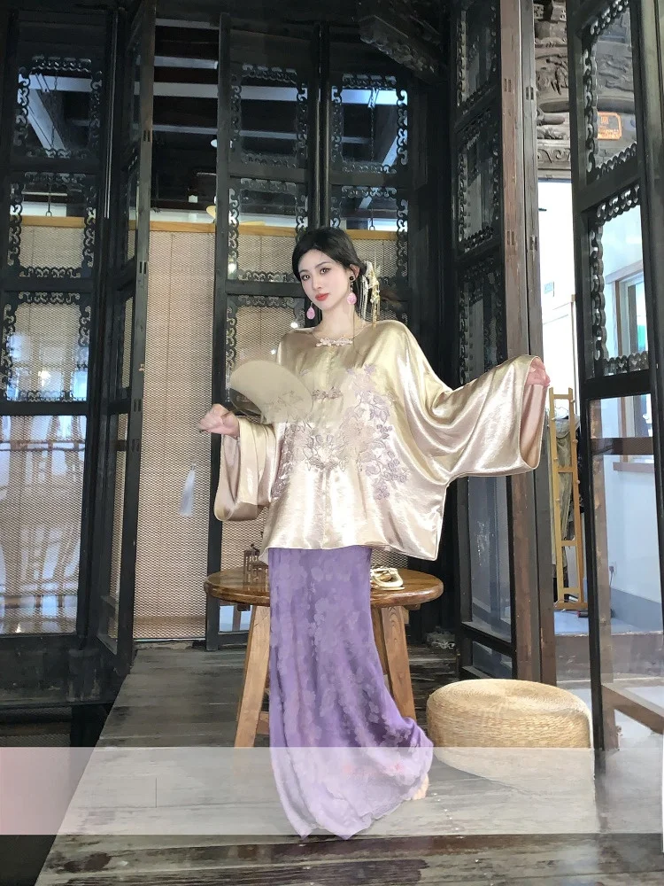 Новая женская юбка средней длины в китайском стиле Moss Studio с яркой цветочной вышивкой, в национальном стиле, с завышенной талией, А-силуэт
Новая женская юбка средней длины в китайском стиле Moss Studio с яркой цветочной вышивкой, в национальном стиле, с завышенной талией, А-силуэт