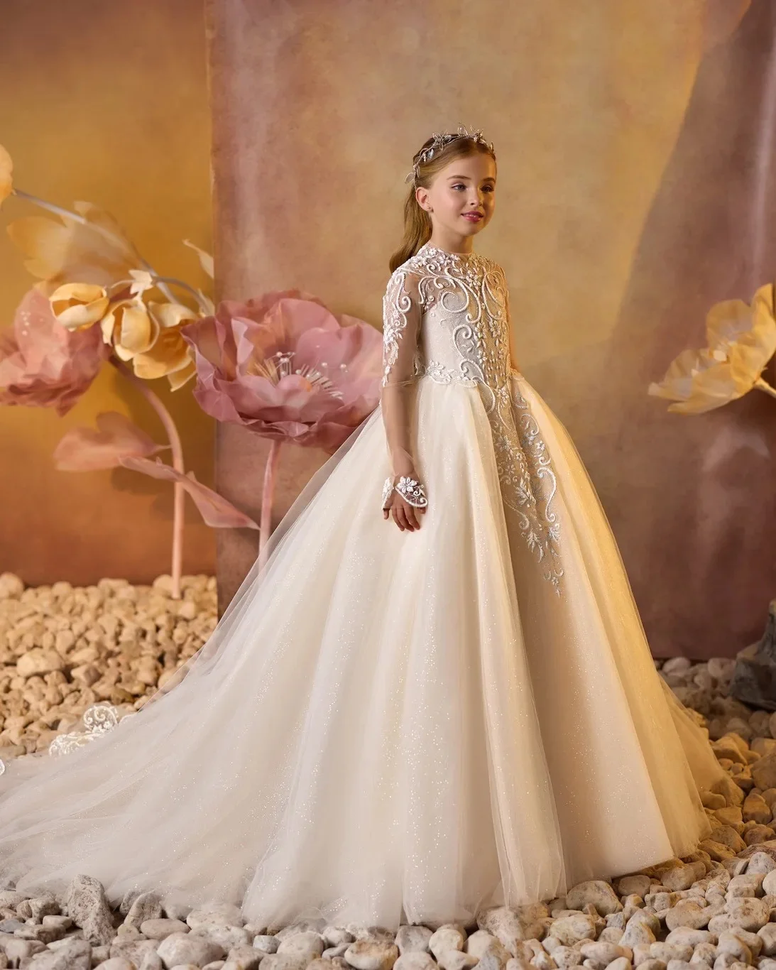 Customized Graceful Flower Girl Dresses For Wedding Half Sleeves Glitter Backless Child Formal Events Birthday Party Prom Gown
Customized Graceful Flower Girl Dresses For Wedding Half Sleeves Glitter Backless Child Formal Events Birthday Party Prom Gown