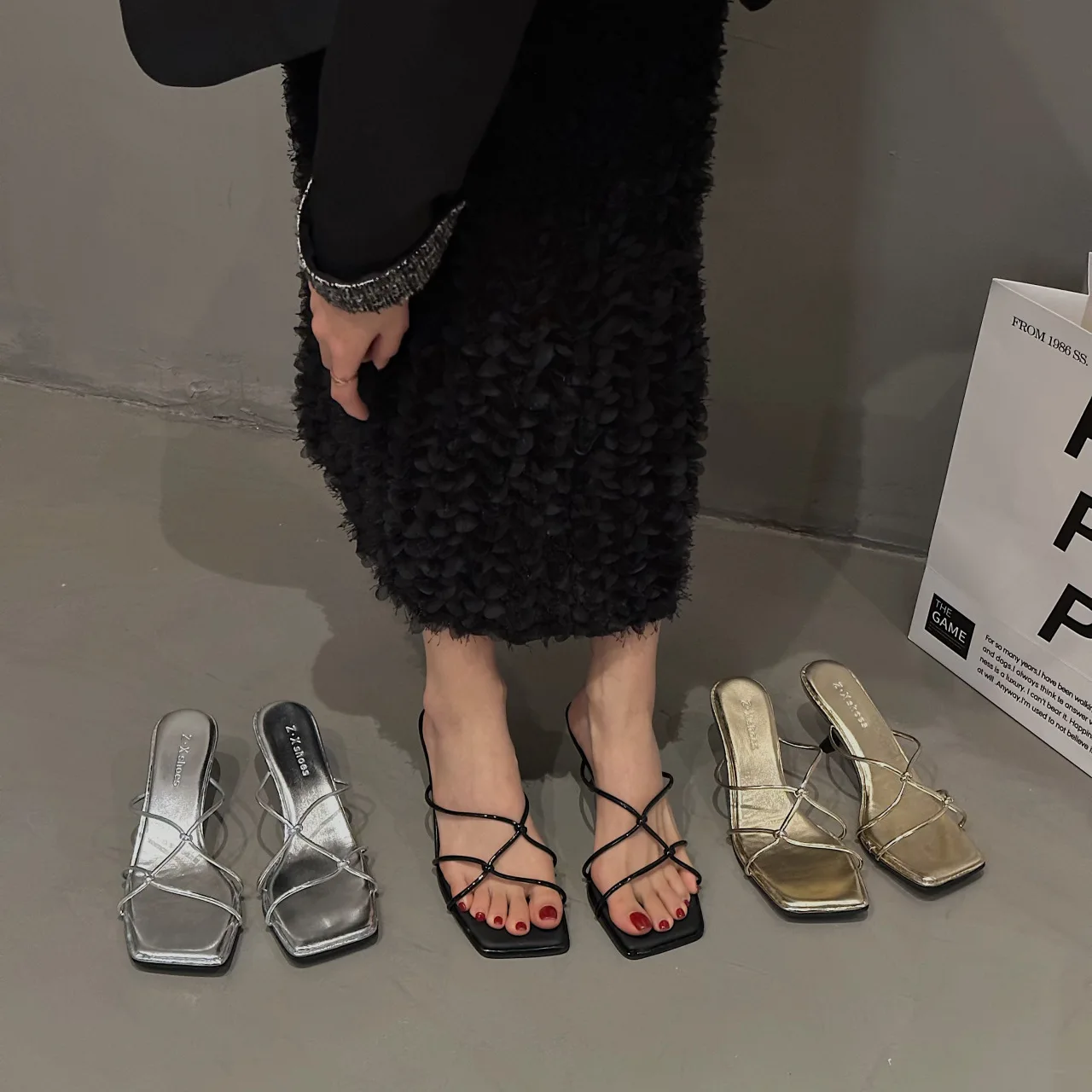 French Silver High Heeled Sandals for Women To Wear Externally. Summer Korean Version New Square Toe Thin Heeled High Heeled
French Silver High Heeled Sandals for Women To Wear Externally. Summer Korean Version New Square Toe Thin Heeled High Heeled