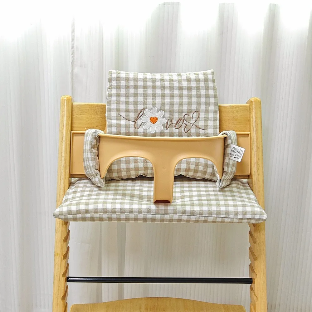 Ins Nordic style baby high chair cushion, children's growth chair seat cushion, baby high chair pad, waterproof and urine-proof
Ins Nordic style baby high chair cushion, children's growth chair seat cushion, baby high chair pad, waterproof and urine-proof